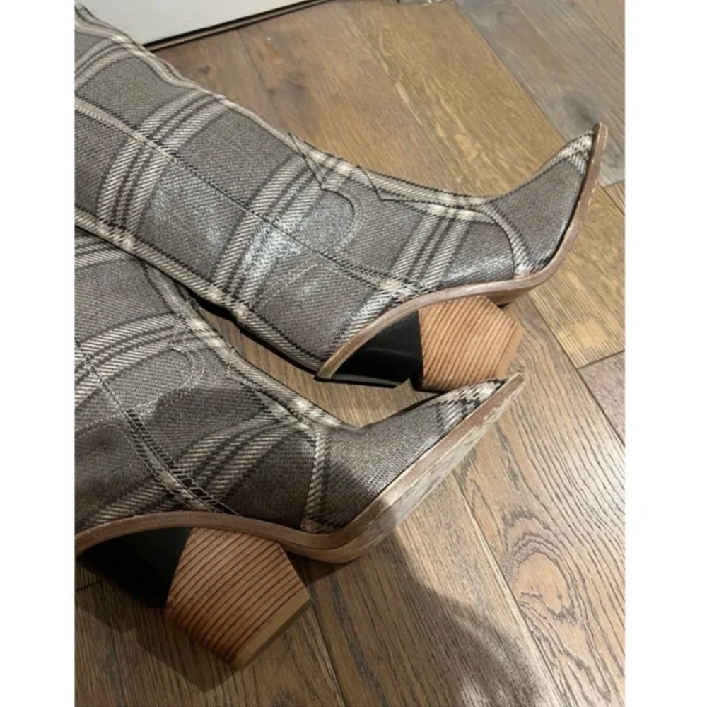 Fendi Women's Plaid Leather Cowboy Boots - Black and Brown - Picture 5 of 7
